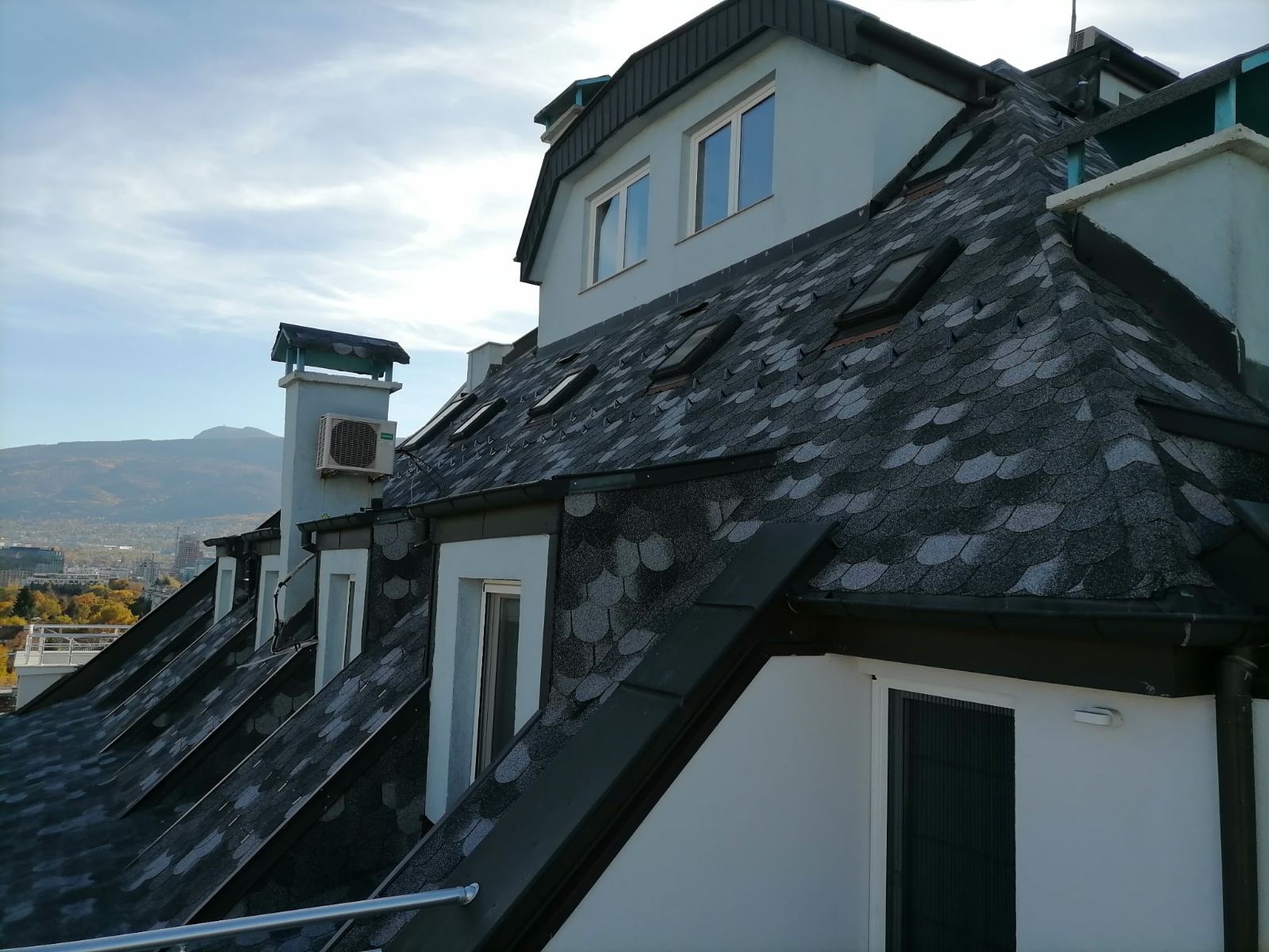 Скатен покрив с шиндли